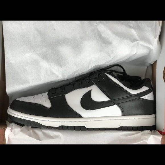 Nike Dunk Low Black / White ‘Panda’ - Picture 2 of 12